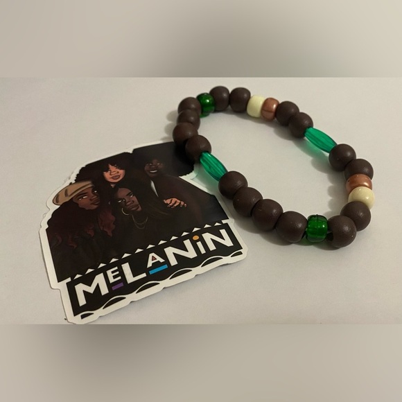 Handmade Jewelry - Beaded Bracelet - Brown and Green